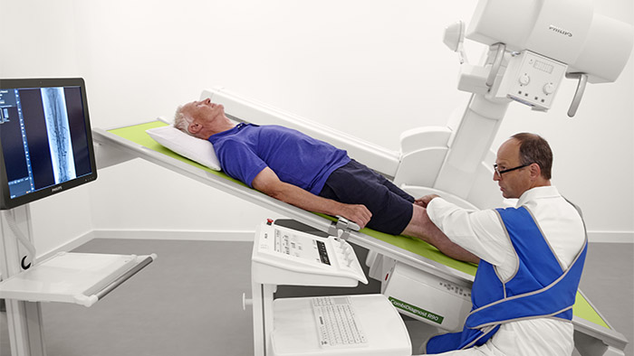 Philips advances AI-enabled streamlined workflow solutions in diagnostic X-ray at ECR 2021